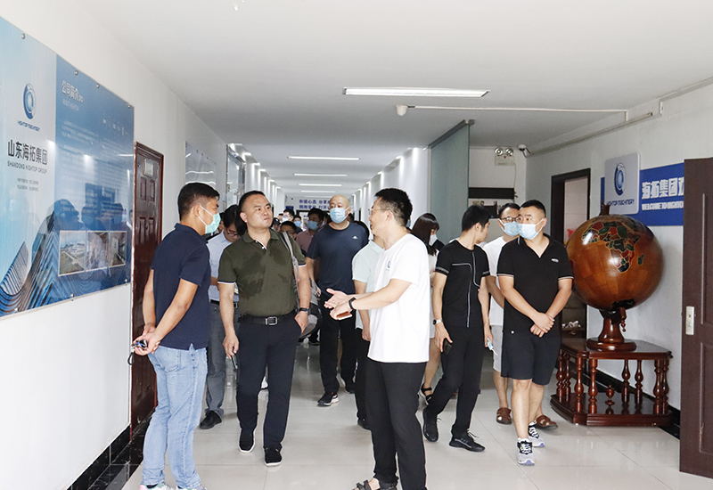 熱烈歡迎阿里巴巴尋夢(mèng)之旅團隊蒞臨海拓集團參觀(guān)學(xué)習